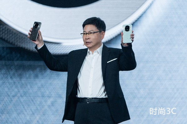 多个维度全面升级，HUAWEI Mate 70系列 售价5499元起